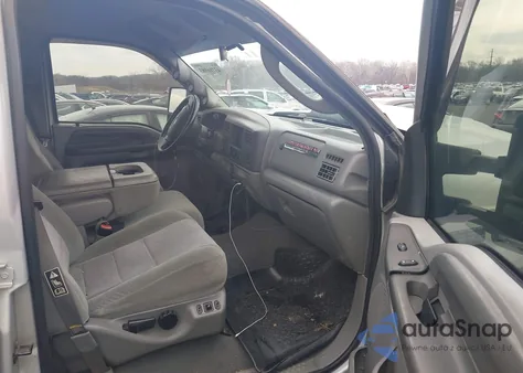 2003 Ford F-350 Lariat/Xl/Xlt from USA, damaged, VIN 1FTSW31P63EC89803